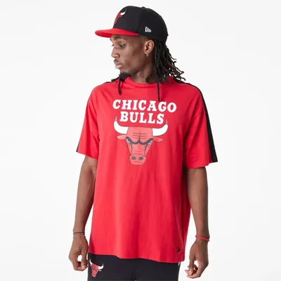 Produktbild von NEW ERA Chicago Bulls NBA Colour Block Oversized T-Shirt - Red Red L