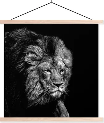 Produktbild von MuchoWow® Textilposter Löwe - Tiere - Schwarz - Weiß 40x40 cm mit holzfarbenen Rahmen - Posterleiste