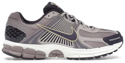 Produktbild von Nike Zoom Vomero 5 Platinum Violet - EU 45.5