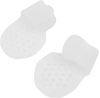 Obrázek produktu pro Korektor malíčku – růžová podložka s otvory pro zmírnění bolesti.