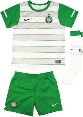 Produktbild von Nike Baby Sport Set Unisex Minikit CFC Celtic Glasgow , 424058-105 , Weiß/Grün ,18-24 Monate (85-90 cm) ,Neu