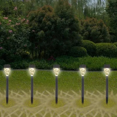 Zdjęcie produktu dla Zestaw lamp ogrodowych na energię słoneczną z 5 diodami LED, z automatycznym włączaniem, stopień ochrony IP44, do użytku na zewnątrz