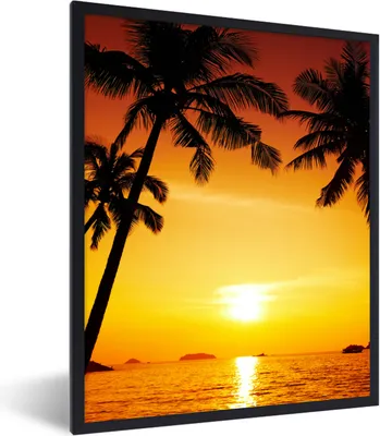 Produktbild von MuchoWow® Gerahmtes Poster Palme - Sonnenuntergang - Strand - Orange - Tropisch 30x40 cm - Poster mit Schwarzem Bilderrahmen Wandposter Rahmen Foto Bilder - Wanddeko - Kunstdrucke