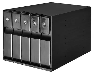 Productafbeelding van SilverStone FS305-12G - Behuizing voor opslagapparaten - 3.5" (8.9 cm)