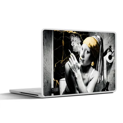 Produktbild von MuchoWow® Laptop Aufkleber Sticker Cover Marmoroptik - Mädchen mit Perlenohrring - Zigaretten - Toilette - Gold - Kunst - Alte Meister 36.5x27.5 cm - Laptop-Sticker