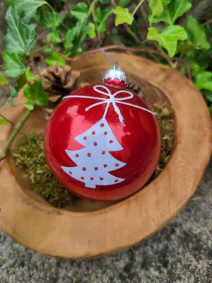 Produktbild von Christbaumkugel Gerdi, rot, Tanne weiß
