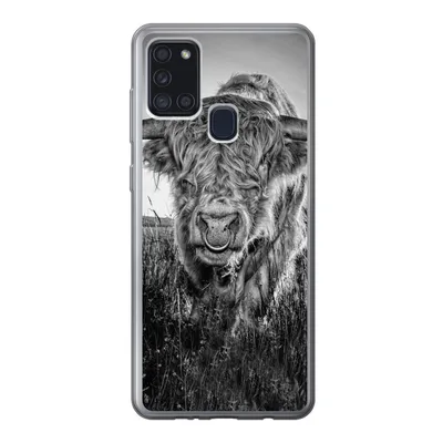 Produktbild von MuchoWow® Handyhülle Schutzhülle Hülle für Samsung Galaxy A21s Schottischer Highlander - Schwarz und Weiß Silikon Softcase Handy Hülle - Hartschale