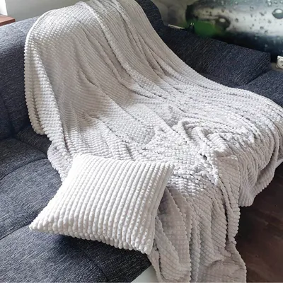 Immagine prodotto di Set di coperte - coperta soffice XXL 150x200cm - incl. cuscino decorativo 45x45cm sfoderabile - grande coperta da salotto per coccole, soffice coperta da divano