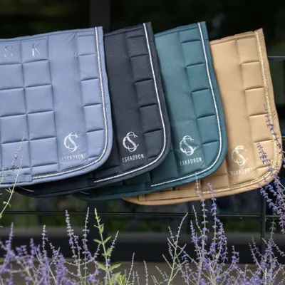 Produktbild von Eskadron Classic Sports 26 Big Square Sparkle Schabracke