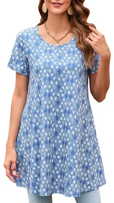 Image de Tunique pour femme, manches courtes, idéale pour les tenues d'été