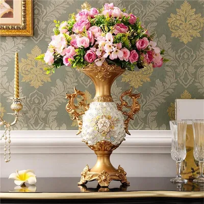 Produktbild von Elegante weiße Vase für die Tischdekoration