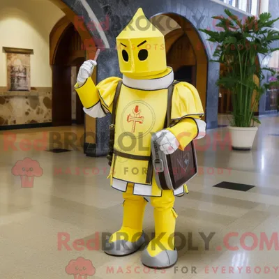 Obrázok produktu pre Postava maskota REDBROKOLY: citrónovožltý stredoveký rytier v mini sukni a s taškou cez rameno