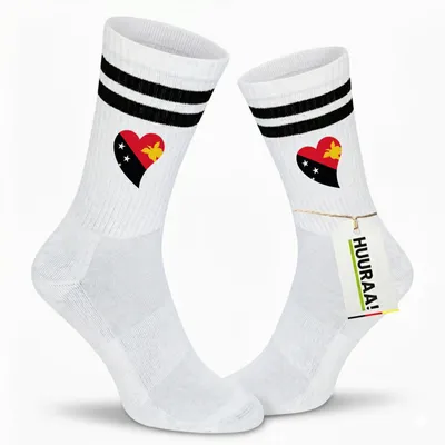 Produktbild von Huuraa Uni Socken Papua-Neuguinea Flagge Herz 37/41 Black Baumwolle Tennissocken Geschenkidee