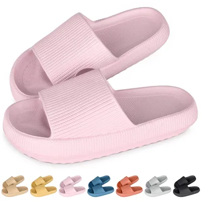 Produktbild von Crrynuo Hausschuhe Slides, EVA, Pink, schnell trocknend, rutschfest, extrem langlebig, 45 mm dicke Sohlen, für Bad, Pool, Strand, Garten & Haus, Größen 36-45 (240-280 mm)