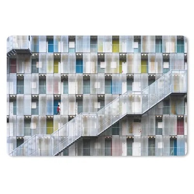Produktbild von MuchoWow® Schreibtischunterlage Türen - Wohnungen - Treppen - Farbenfroh 60x40 cm - XXL Mauspad - Großes Mauspad