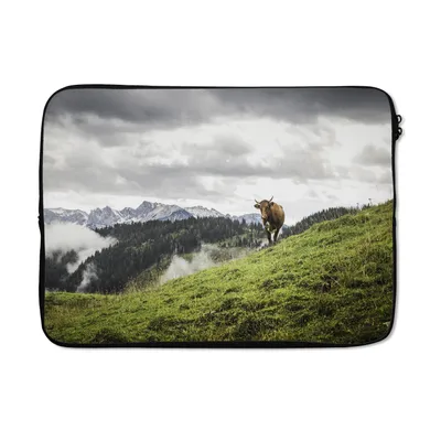 Produktbild von MuchoWow® Laptop Hülle 14 ZollKuh - Tier - Herbst Laptoptasche - Laptoptasche - Stoßsicher - Schutzhaube