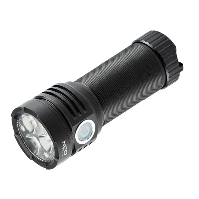 Image de NEO TOOLS Lampe de poche rechargeable, 30W, max. 3300 lumens, portée 220m, batterie 4000mAh 3.7 Li-ion, câble USB (inclus), 5 fonctions d'éclairage 100%, 40%, 10%, 3%, stroboscope