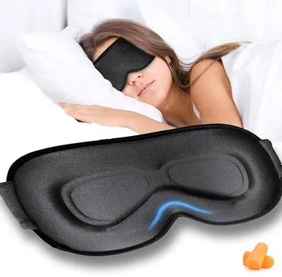 Produktbild von Ibenzoa® Leichte 100% lichtdichte Schlafmaske für Seitenschläfer – tiefe Augenmulden & Nasenkissen, verstellbar, unisex, inkl. 2 Ohrstöpsel & schwarzem Täschchen