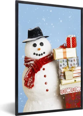 Produktbild von MuchoWow® Gerahmtes Poster Ein Schneemann mit Weihnachtsgeschenken 40x60 cm - Poster mit Schwarzem Bilderrahmen Wandposter Rahmen Foto Bilder - Papierdruck - Wandbilder