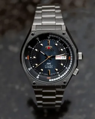 Produktbild von Orient NEO 70er Jahre Revival Automatik Herrenuhr Orient-RA-AA0B03L39B