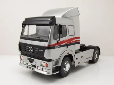Produktbild von Modelcar Group MCG18136 - Mercedes-Benz SK II - Silber 1:18
