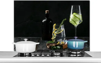 Produktbild von KitchenYeah®  Spritzschutz Küche - Küchenrückwand - Wandschutz für Herd und Spüle - Getränk - Weinglas - Obst 100x65 - Alu-Dibond (Alternative zum Spritzschutz aus Glas) - Hitzebeständig - Herdspritzs