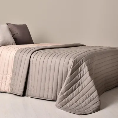 Produktbild von Luxus Tagesdecke Living Trend 240x220 Taupe
