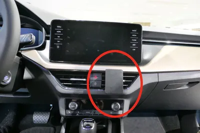 Produktbild von Brodit ProClip Fahrzeughalter 855587 - Mittelbefestigung - Skoda Kamiq 20-24, Skoda Kamiq 20-23, Skoda Kamiq 20-21