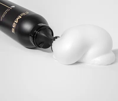 Produktbild von Femmas Milch-Schaumfestiger Styling Mousse 350ml
