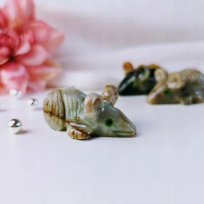 Produktbild von Mausfigur aus Speckstein Naturstein Symbol für Findigkeit und Schlauheit Geschenkidee