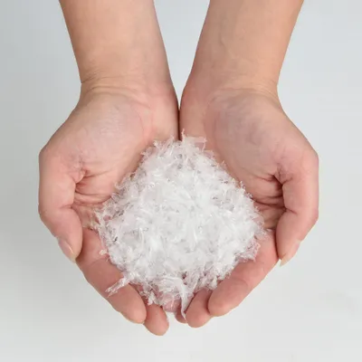 Produktbild von Kunstschnee Schneeflocken 100g fein Weiß