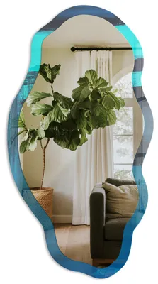 Produktbild von Asymmetrischer Wandspiegel mit Druck – 90x45 cm – unregelmäßige organische Form – moderner Dekospiegel – für Wohnzimmer, Flur und Schlafzimmer - Abstraktes Blau, KI-generiertes Bild