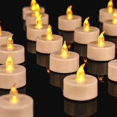 Immagine prodotto di 36 candeline LED - Candeline tremolanti con batterie invisibili - Ideali per decorazioni e illuminazione d'ambiente