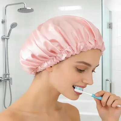 Immagine prodotto di Copricapo impermeabile per la doccia, a due strati, elastico e adatto per l'uso in bagno, in spa, a casa o in salone