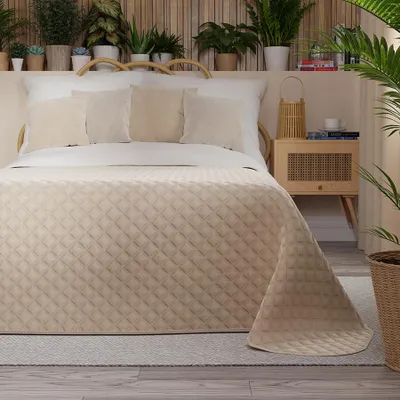 Produktbild von VELVI Gesteppte Tagesdecke - Warmes Hellbeige - 170x210 cm