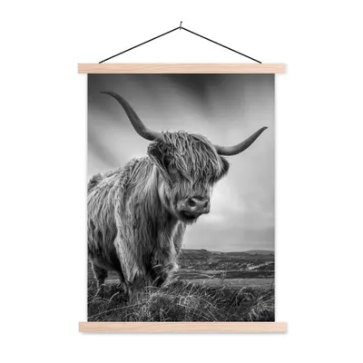 Produktbild von MuchoWow® Textilposter Kühe - Schottische Hochlandkühe - Natur - Tiere - Schwarz und weiß 60x80 cm mit holzfarbenen Rahmen - Wandbild