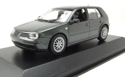 Produktbild von Maxichamps 940056060 VW Golf 4 1999 grau metallic 1:43