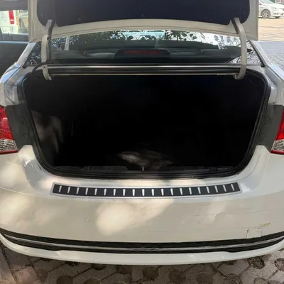 Productafbeelding van Beschermstrip voor de dorpel van een Chevrolet Cruze (2009-2012), met carbonfolie