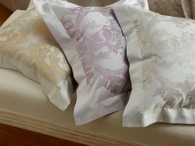 Produktbild von Curt Bauer Mako-Brokat-Damast Wende-Bettwäsche Blumen Louis XIV 40x80 cm Gold