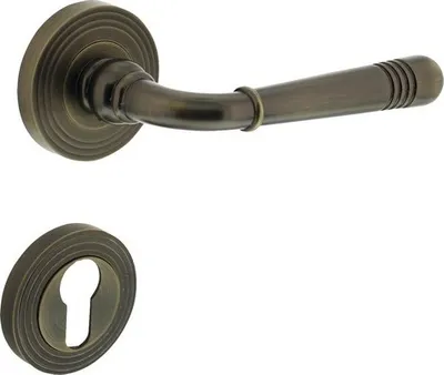 Produktbild von Rosettengarnitur Intersteel Helena PZ messing brüniert