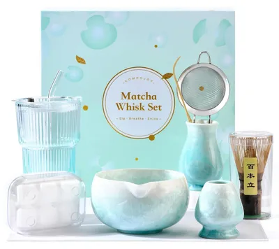 Immagine prodotto di Set per Matcha blu, 9 pezzi: tazza in cristallo a forma di fiore, spazzola di bambù, portaspazzola, bicchiere di vetro, contenitore per cubetti di ghiaccio, cucchiaino, colino, strofinaccio