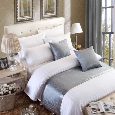 Image de Couvre-lit de luxe, couleur gris argenté