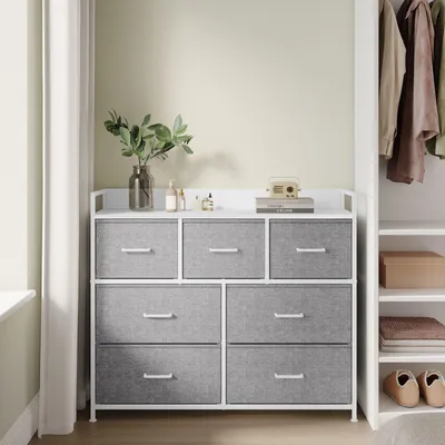 Produktbild von Graue Kommode mit Stoffschubladen – Spanplatte und Stahl – 28,5 x 98 x 85 cm
