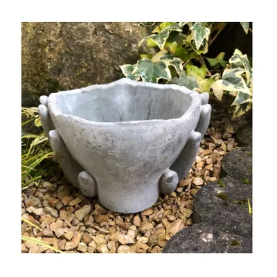Produktbild von Radami Pflanzgefäß Steinguss Kopf in Hände grau/bronze 20x13x19,5cm für Innen und Außen mit Bodenschutz