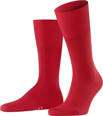 Image de FALKE Chaussettes Hommes - Airport, Bas Courts, Chaussettes Loisirs et Business, Couleurs Unies Rouge (Scarlet) 41-42