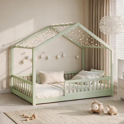 Produktbild von CADANI Malte Hausbett Kinderbett 120x200 cm Pistachio Grün – Montessori Bodenbett, Rausfallschutz abnehmbar, 200 kg belastbar, KI-generiertes Bild