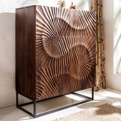 Produktbild von riess-ambiente Massives Highboard SCORPION 120cm dunkelbraun Akazie mit 3D Schnitzereien schwarz Metall Anrichte Kommode Schrank
