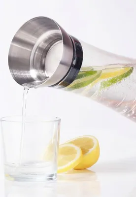 Produktbild von HI Wasserkaraffe mit Ausgießer Transparent 1,2 L
