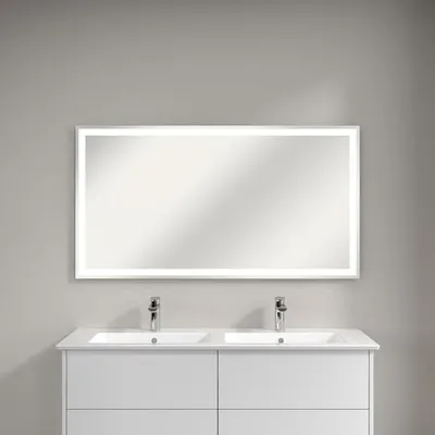 Obrázek produktu pro Zrcadlo do koupelny Villeroy & Boch Finero s LED osvětlením po celém obvodu, rozměry 130 x 70 cm