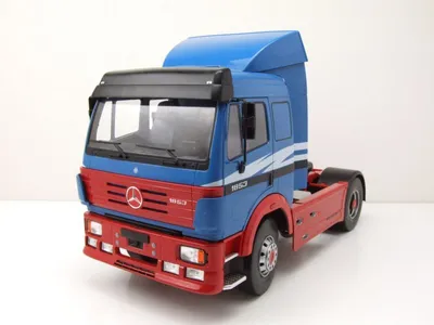Produktbild von Mercedes SK II Zugmaschine 1994 blau rot Modellauto 1:18 MCG